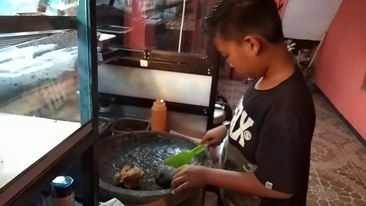 Cara membuat ayam geprek jibreug by Aldovi Mantap