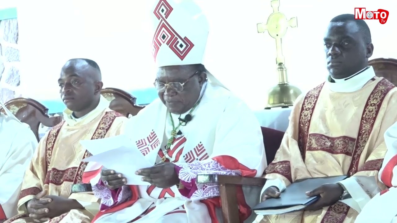 Moto Tv : Ordinations Diaconales et Sacerdotales en Diocèse de Butembo-Beni