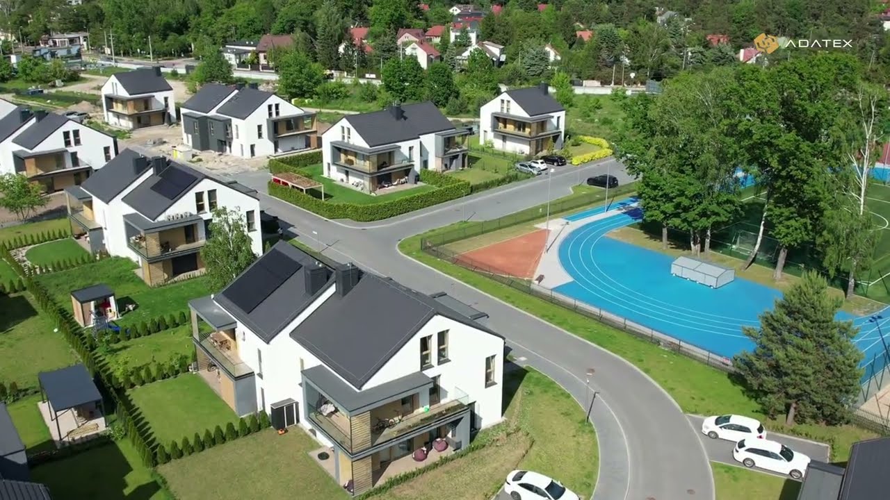 🏗️ Zielona Podkowa z lotu ptaka – zobacz, jak rośnie Twoje nowe miejsce na ziemi!🌿