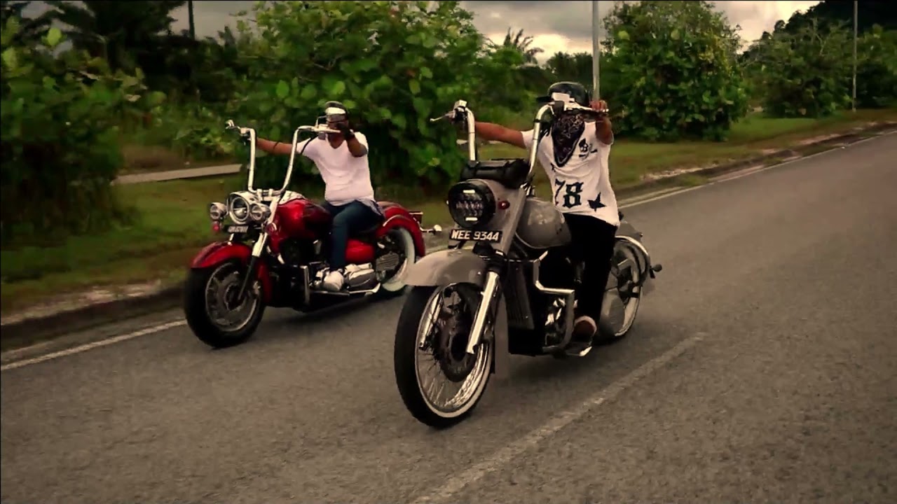 Yamaha v star xvs1100 & Kawasaki v800 cholo style