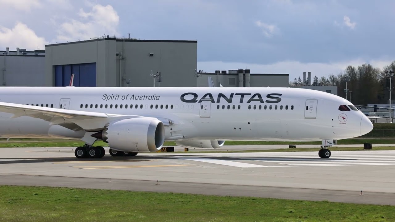 Qantas 787-9 Test Flight Takeoff