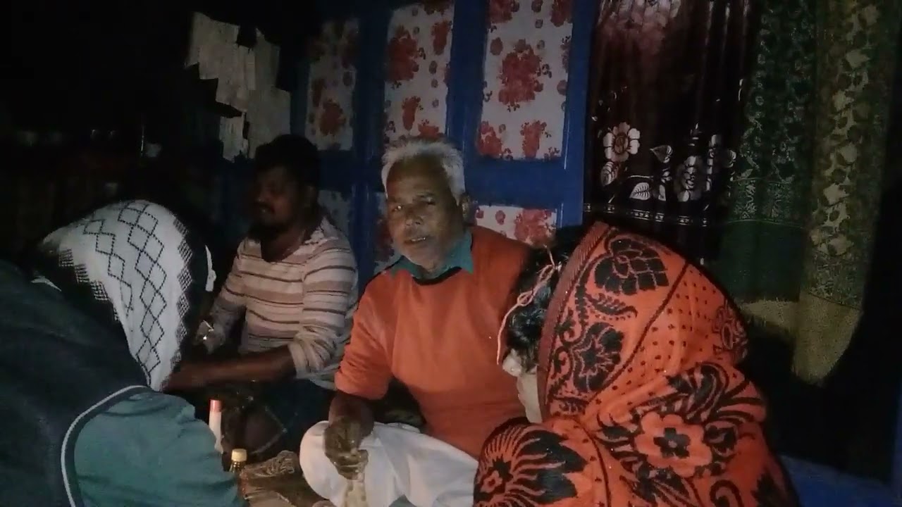 দেখুন কিভাবে মুর্শিদি গান গেয়ে, কবিরাজ সুজিব বাবু ভূত ছড়ায় যা না দেখলেই নয়।