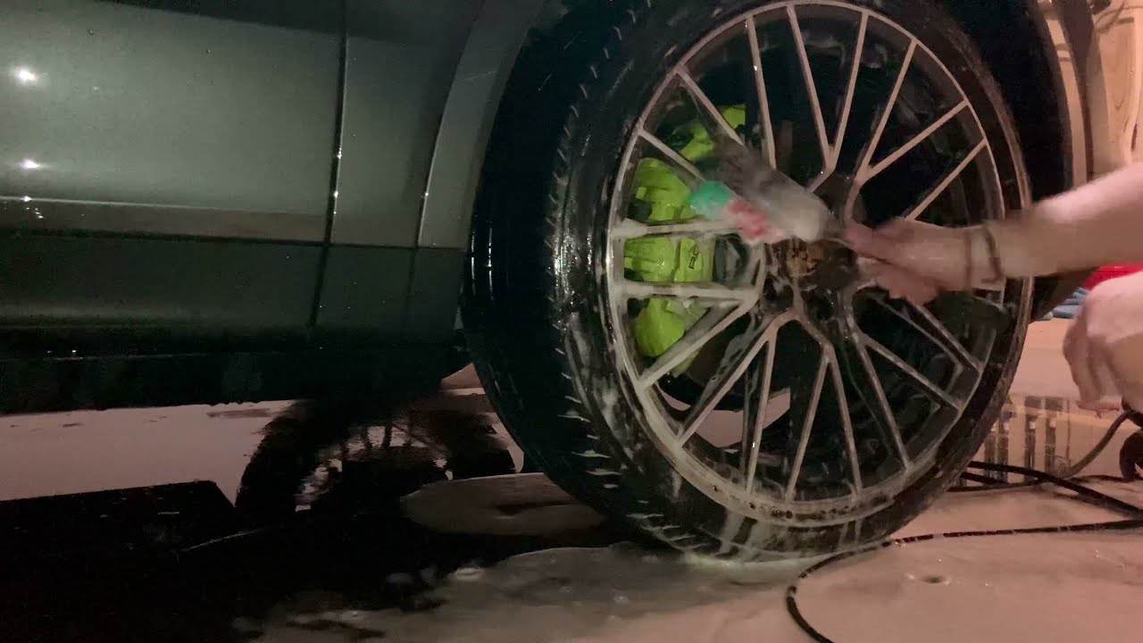 Satisfying Wheel Cleaning|Porsche Cayenne Wheel Cleaning