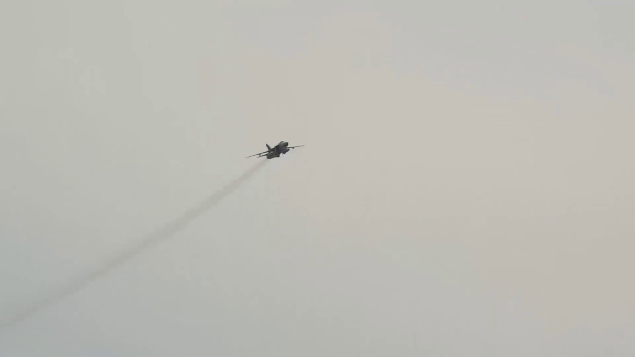 Su-24 simulates the attack on the U.S. Navy destroyer Donald cook.In the Baltic sea.