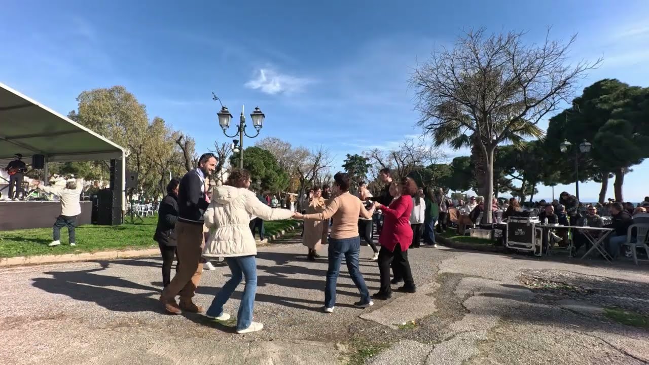 ΤΟ ΦΕΓΓΑΡΙ ΚΑΝΕΙ ΒΟΛΤΑ