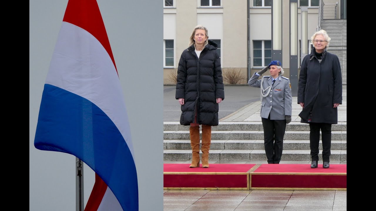 Militärische Ehren - Niederländische Verteidigungsministerin - Ehrenkompanie