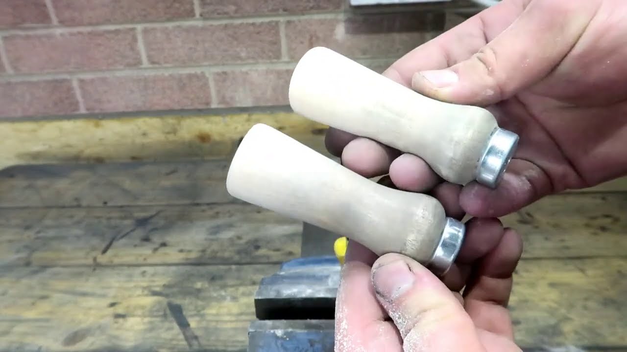 Making a Mezzaluna Knife from a Rusty Brake Disc[Herb Chopper]