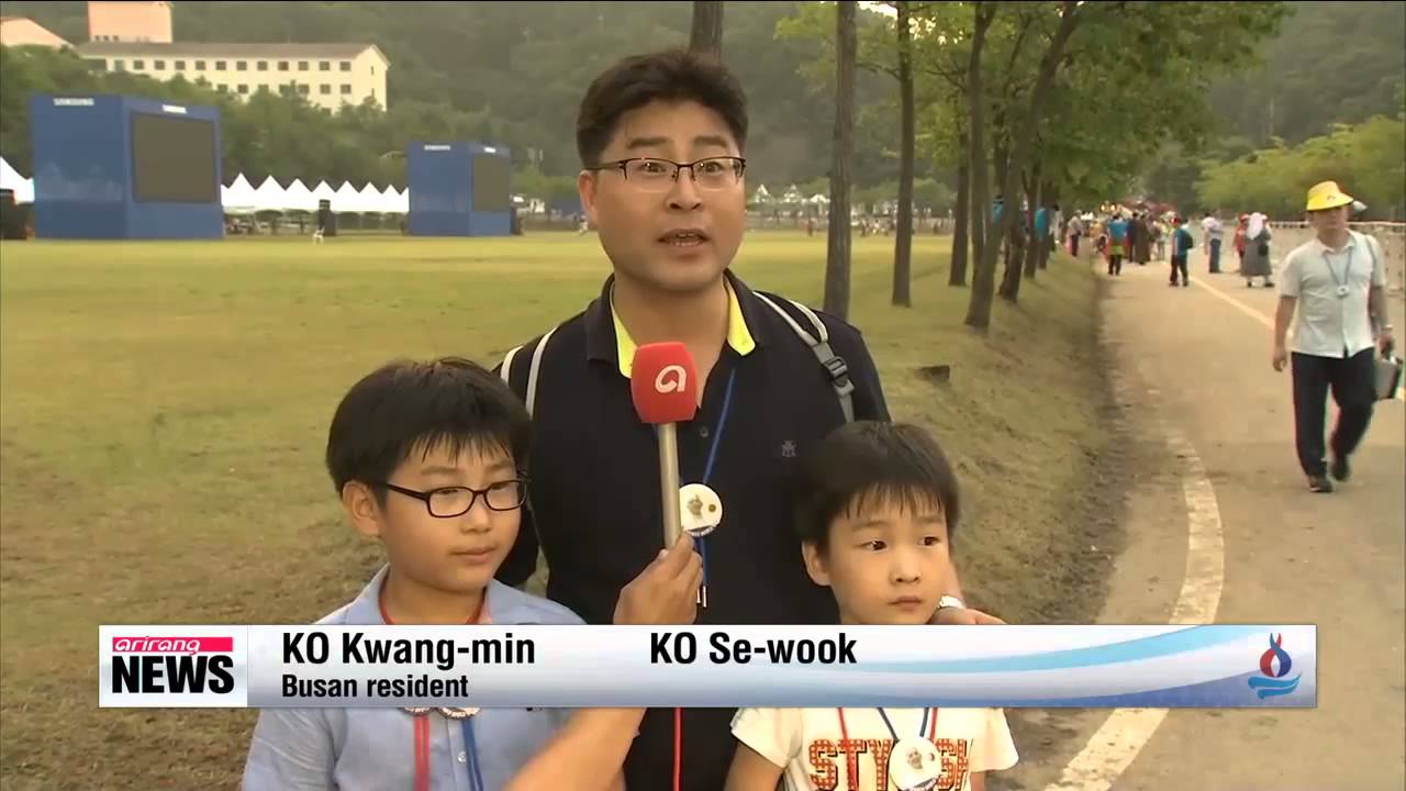 Pope Francis visits Kkottongnae to meet people with disabilities, volunteer workers