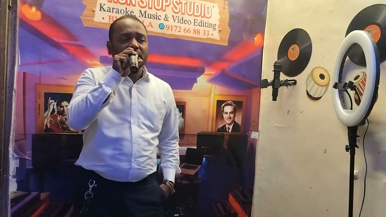 Karaoke song with badan pe sitare