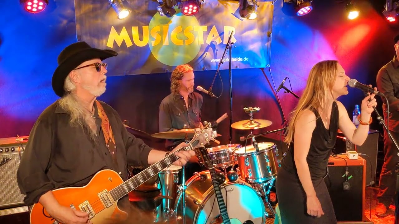 Green River - performed by Eilen Jewell and Jerry Miller