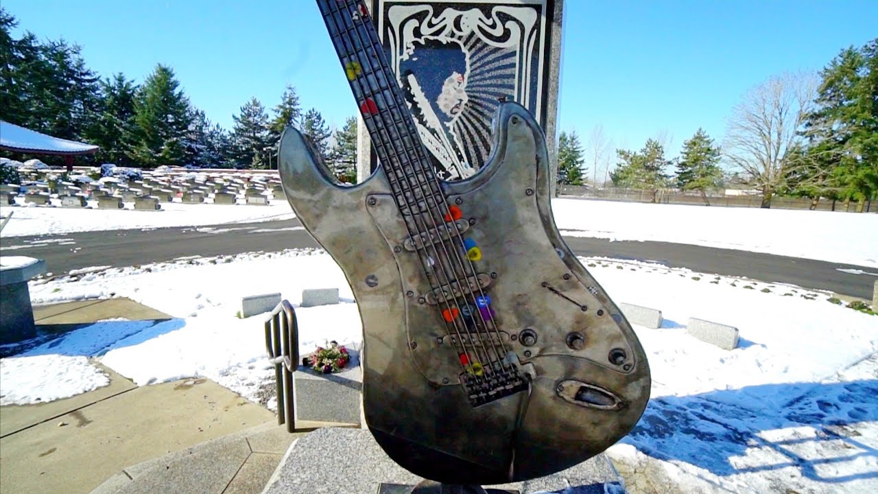 Grave of JIMI HENDRIX & SEATTLE Beginnings Locations