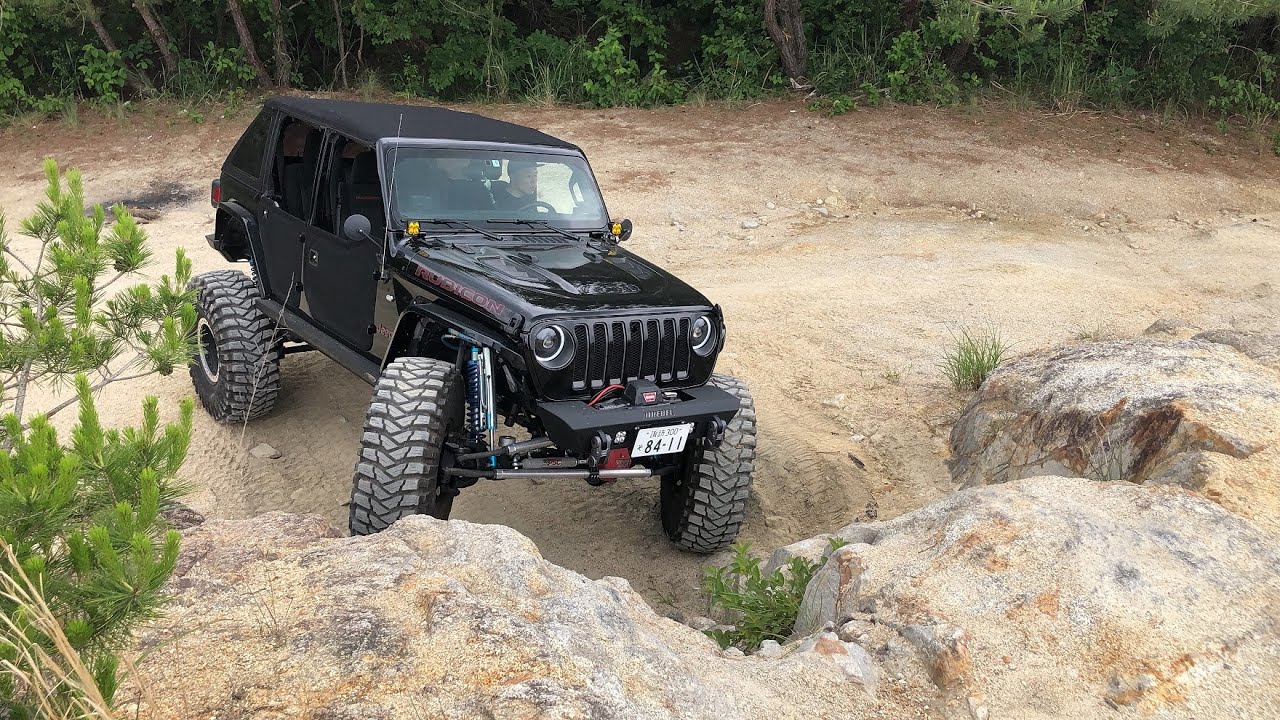 JEEP RUBICON Off-Road (m) ラングラー　ルビコン オフロード