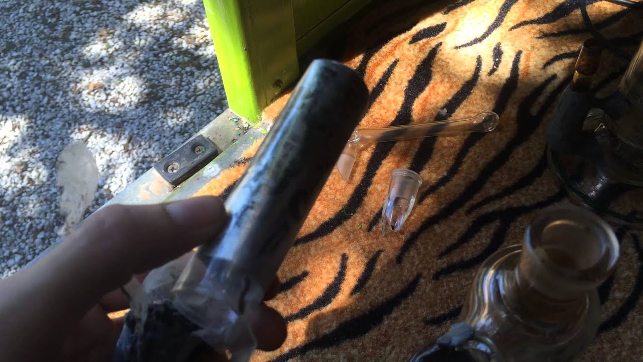 How to Repair your broken water pipe/bong