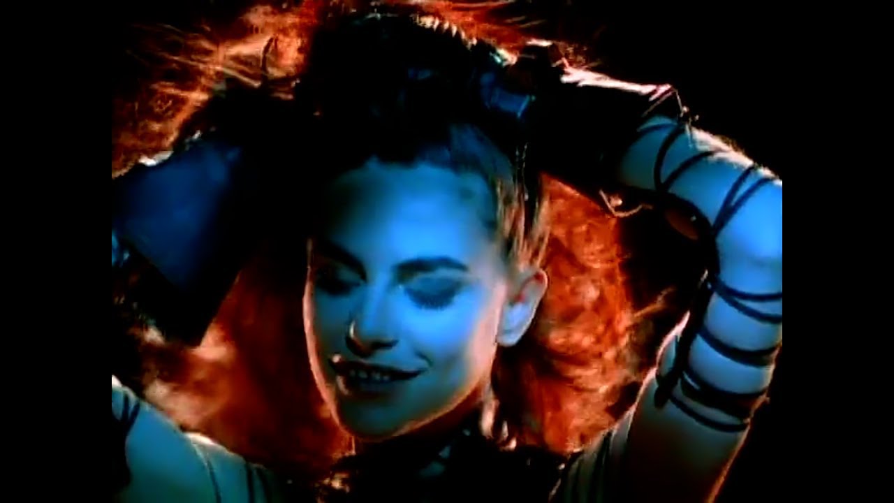 Lio - The Girl From Ipanema (Clip Officiel)