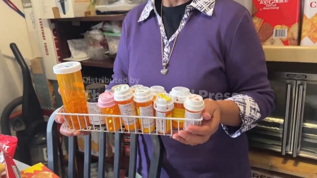 Дочь задержанной иммиграционной и таможенной службы рассказывает о халатности в оказании медицинс...