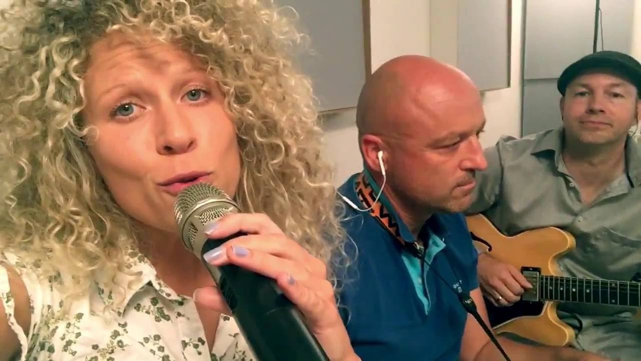 What A Wonderful Wolrd Cover by Maya Fadeeva