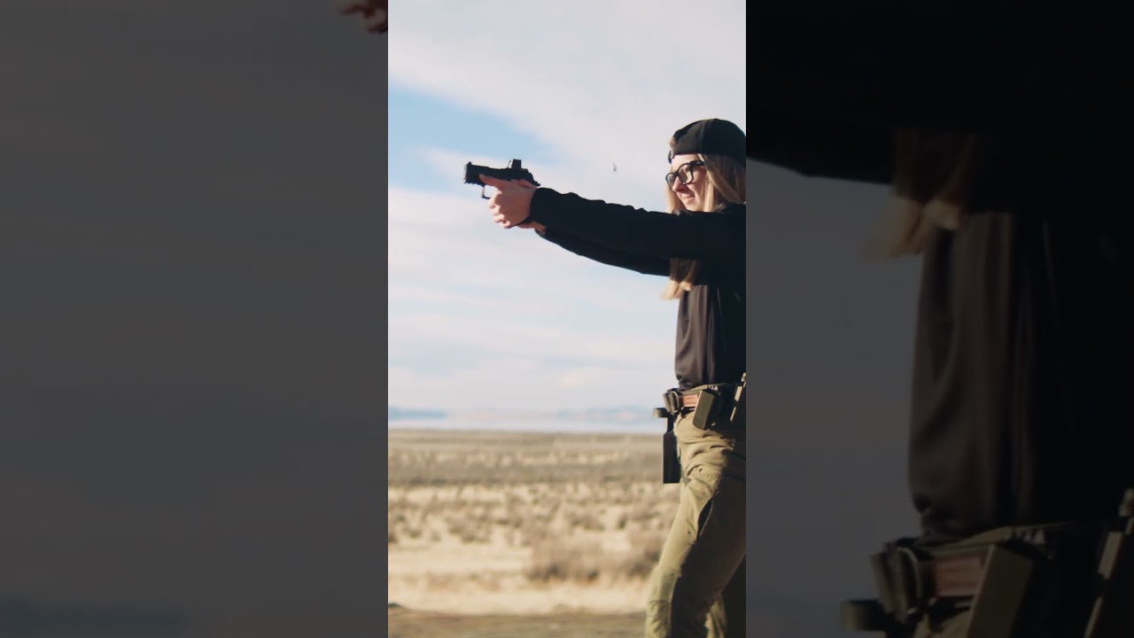 Hk P30SK has me conflicted&hellip; #hk #gungirl #guntuber