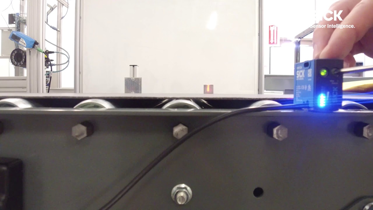 Accurate object detection on conveyors with SICK&rsquo;s Ray10 Reflex Array photoelectric sensor
