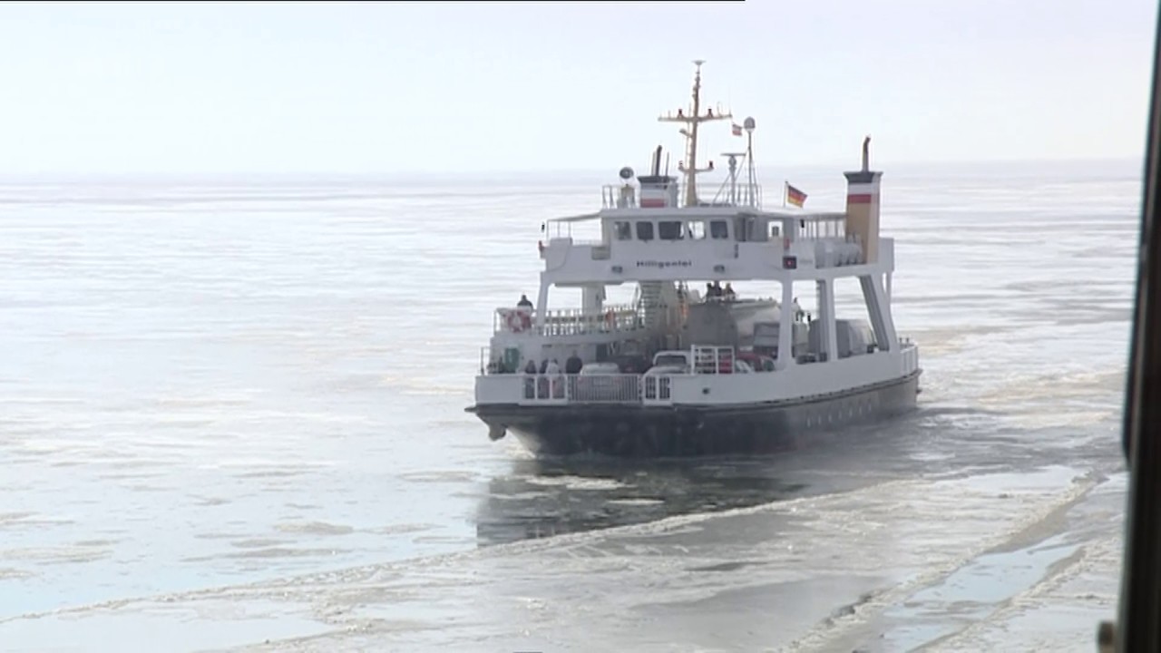 Föhr-Dagebrüll:Fährfahrt bei Eis 2012