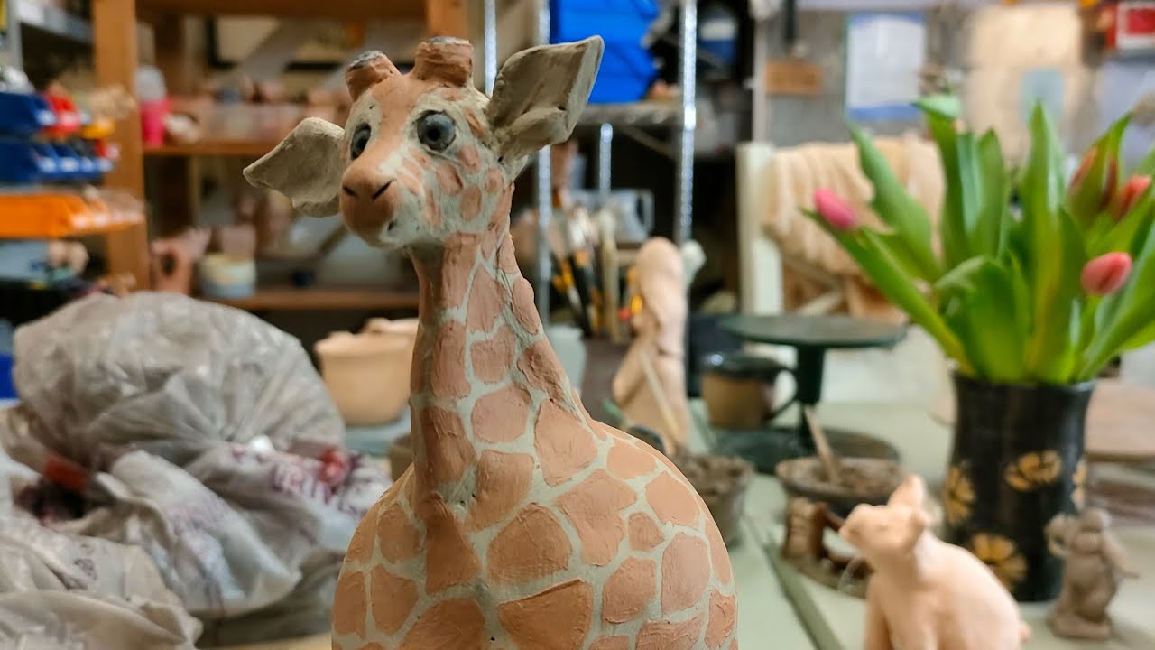 How to make to make a pottery giraffe