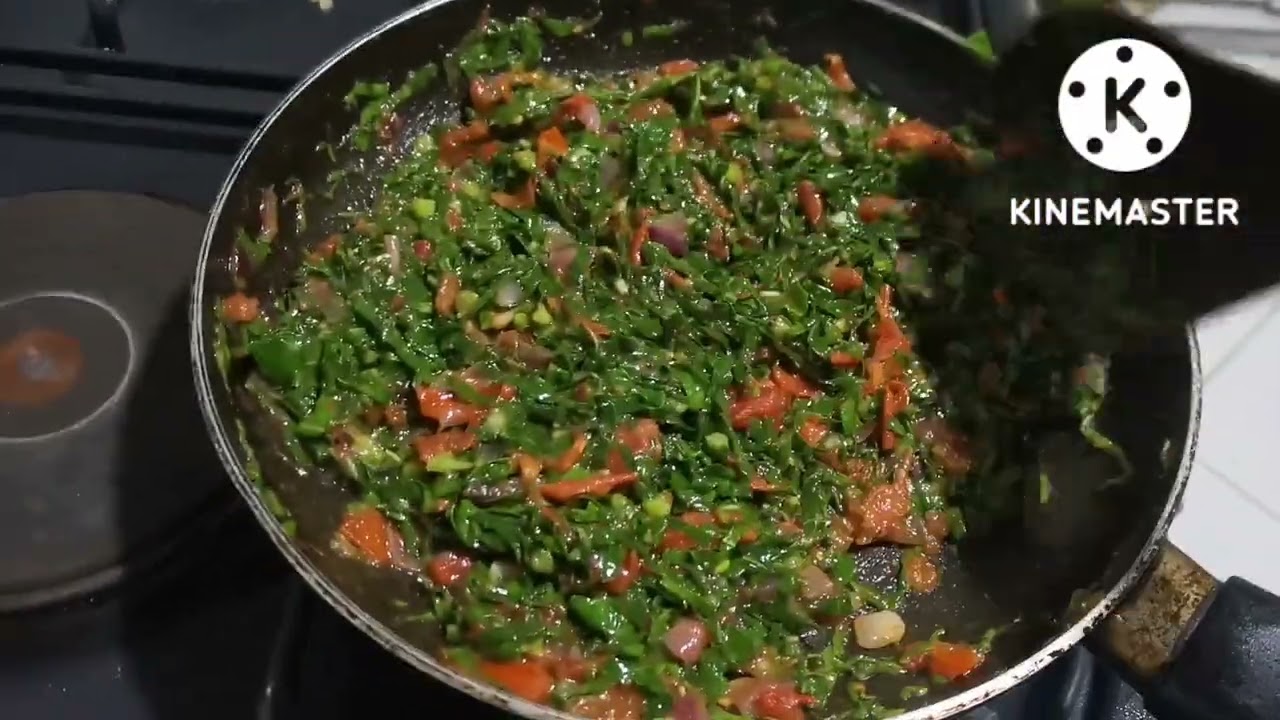 Ugali and sukuma wiki with eggs recipe😋 /most delicious meals #bestfood #foodreview #foodlover