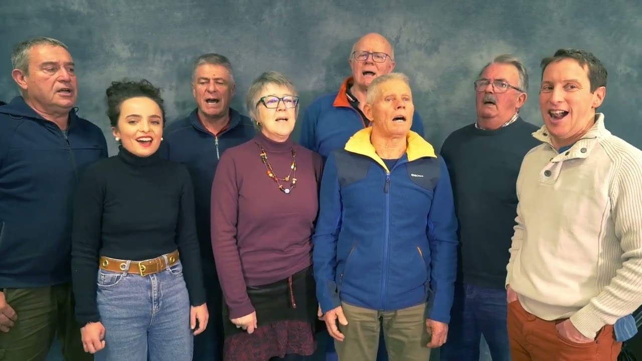 Les amis chanteurs de Luchon : "Derrière chez nous il y a la montagne"