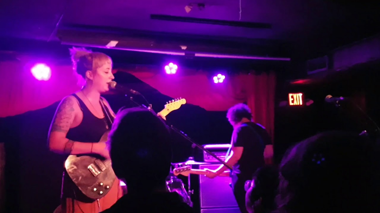 Cayetana - Scott Get the Van I'm Moving (live)