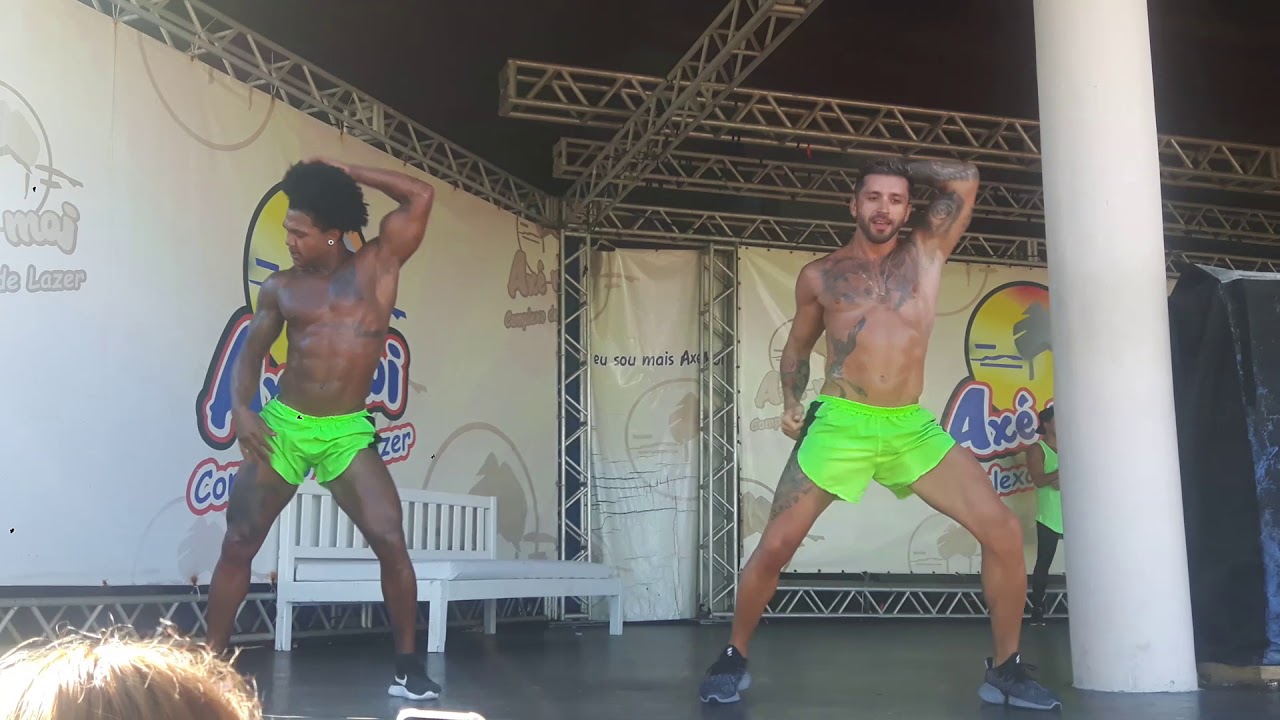 Cia de Dança Masculina - Axe Moi - Cheio de Novinha querendo Sarrar - Verão 2020