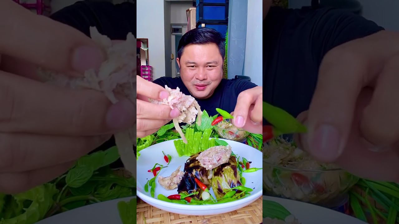 ส้มหมูย่างใบตอง แก้มลูกโดด