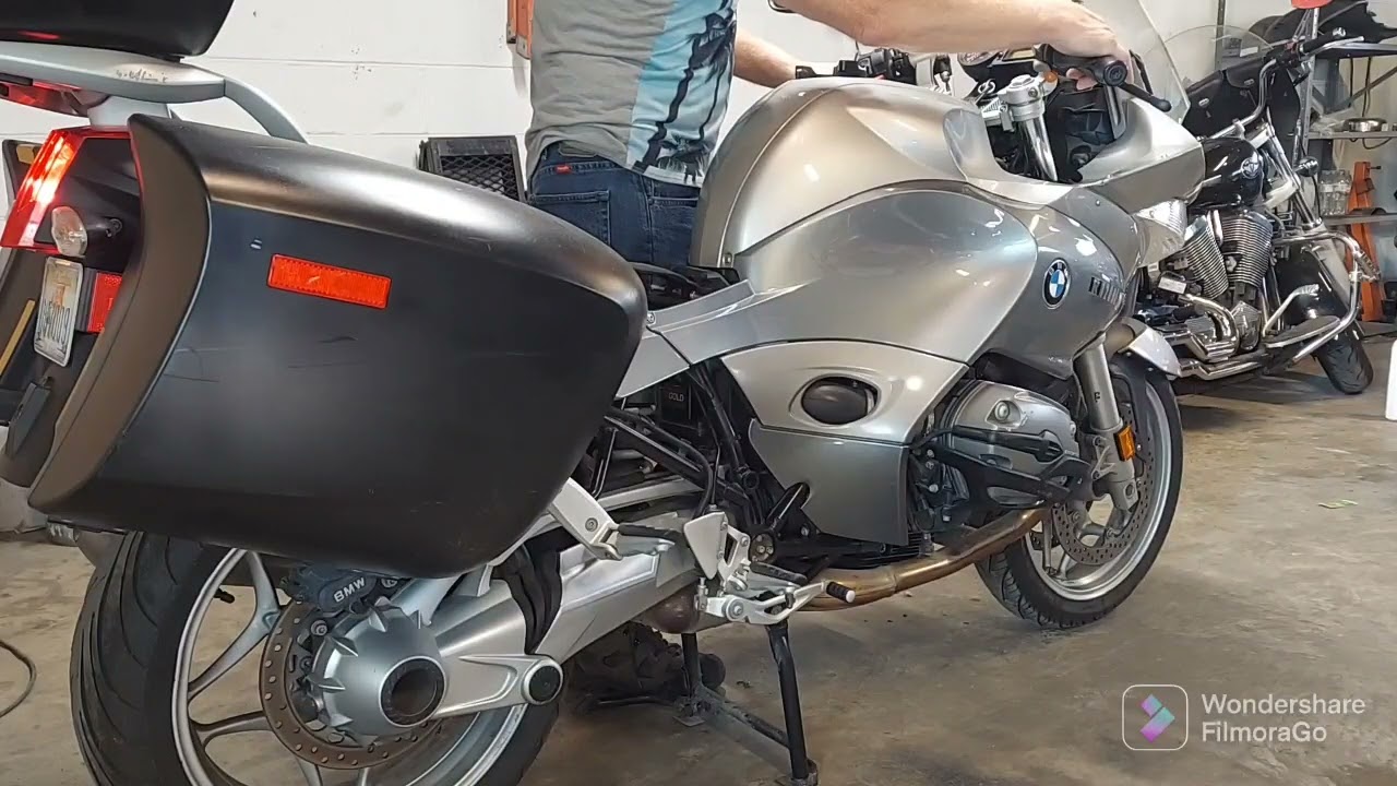 2005 BMW R1200ST FIRST START after sitting along time