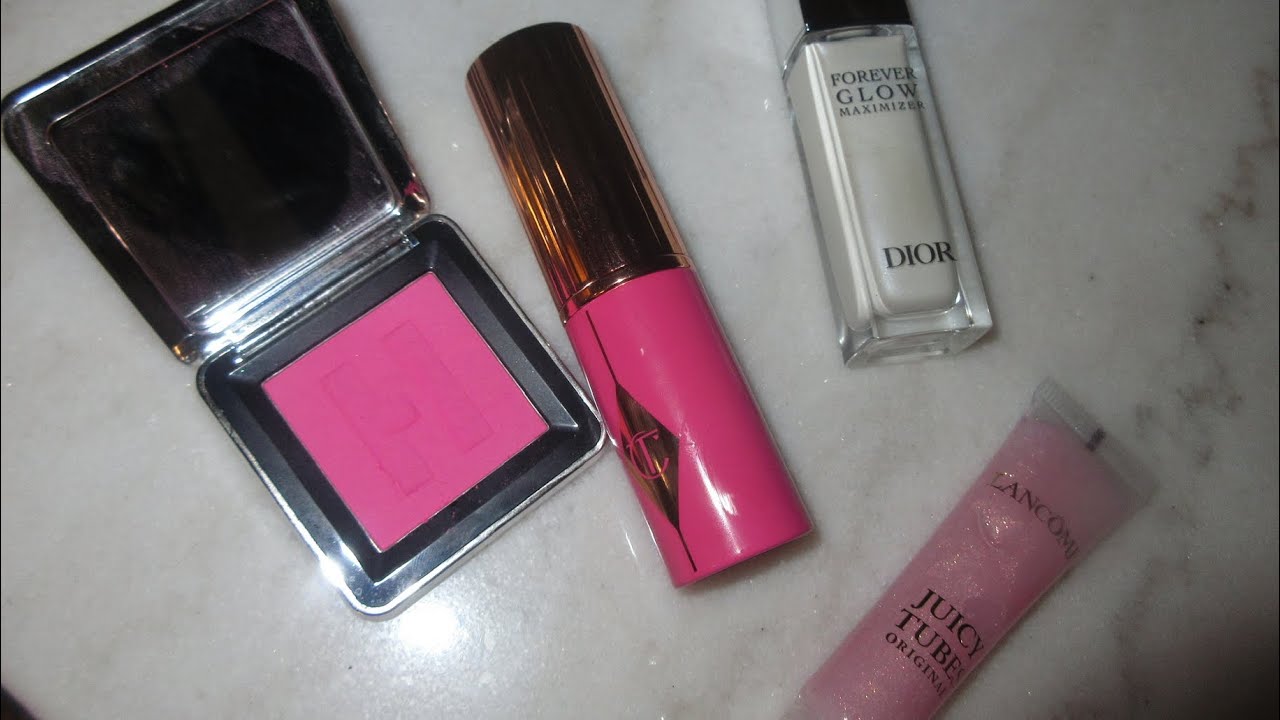 the best smelling lip glosses i’ve found - yap  