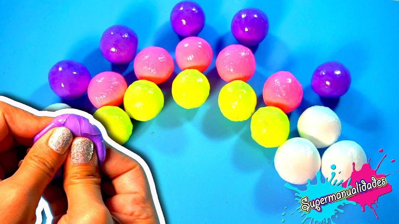 Aplastando bolitas / Cracking clay (Imitando videos satisfactorios) - Supermanualidades