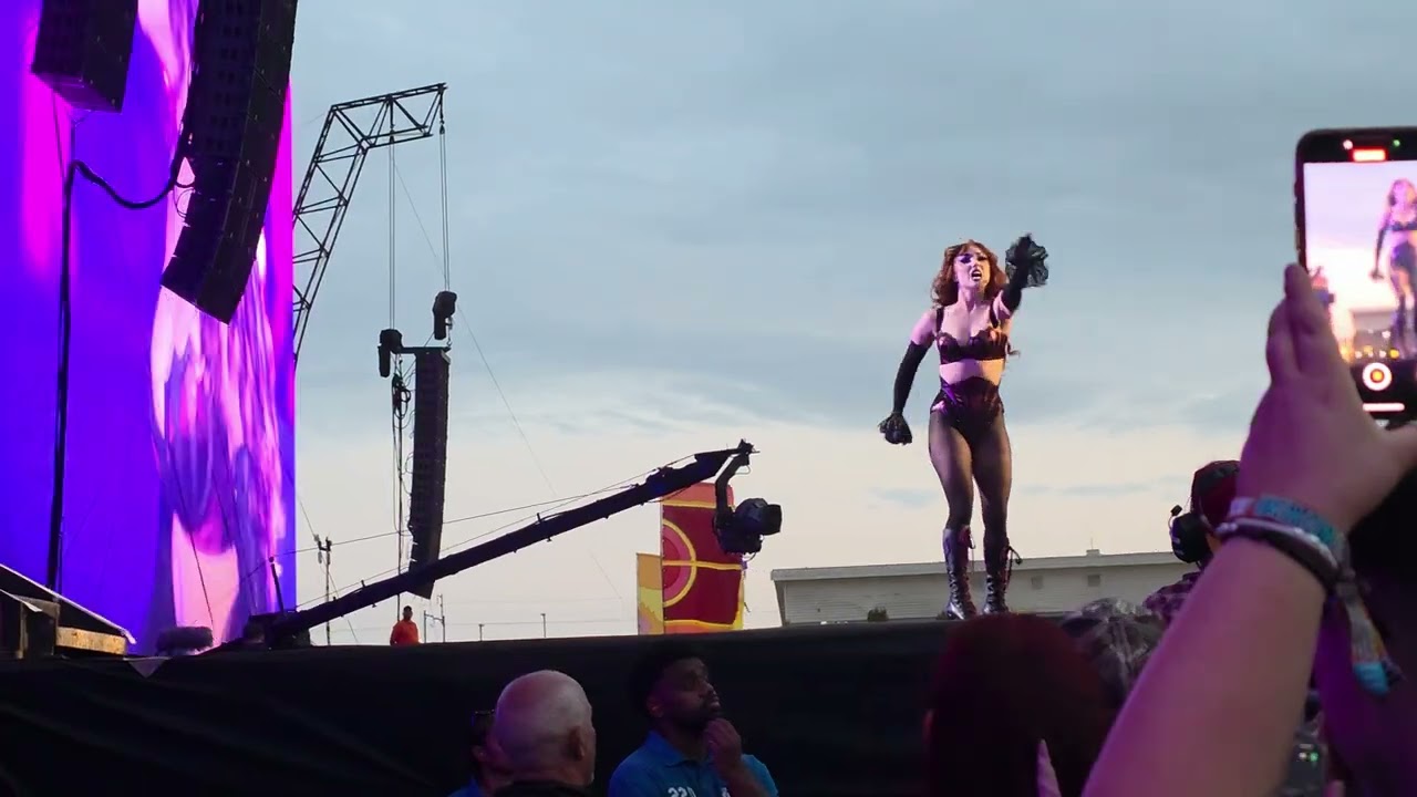 Chappell Roan - Good Luck Babe, Reading Festival 22/8/25