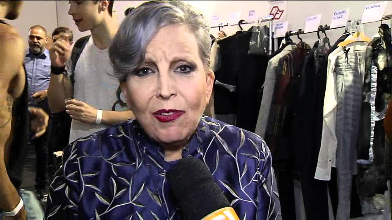 Conheça a história de Regina Guerreiro, referência em jornalismo de moda