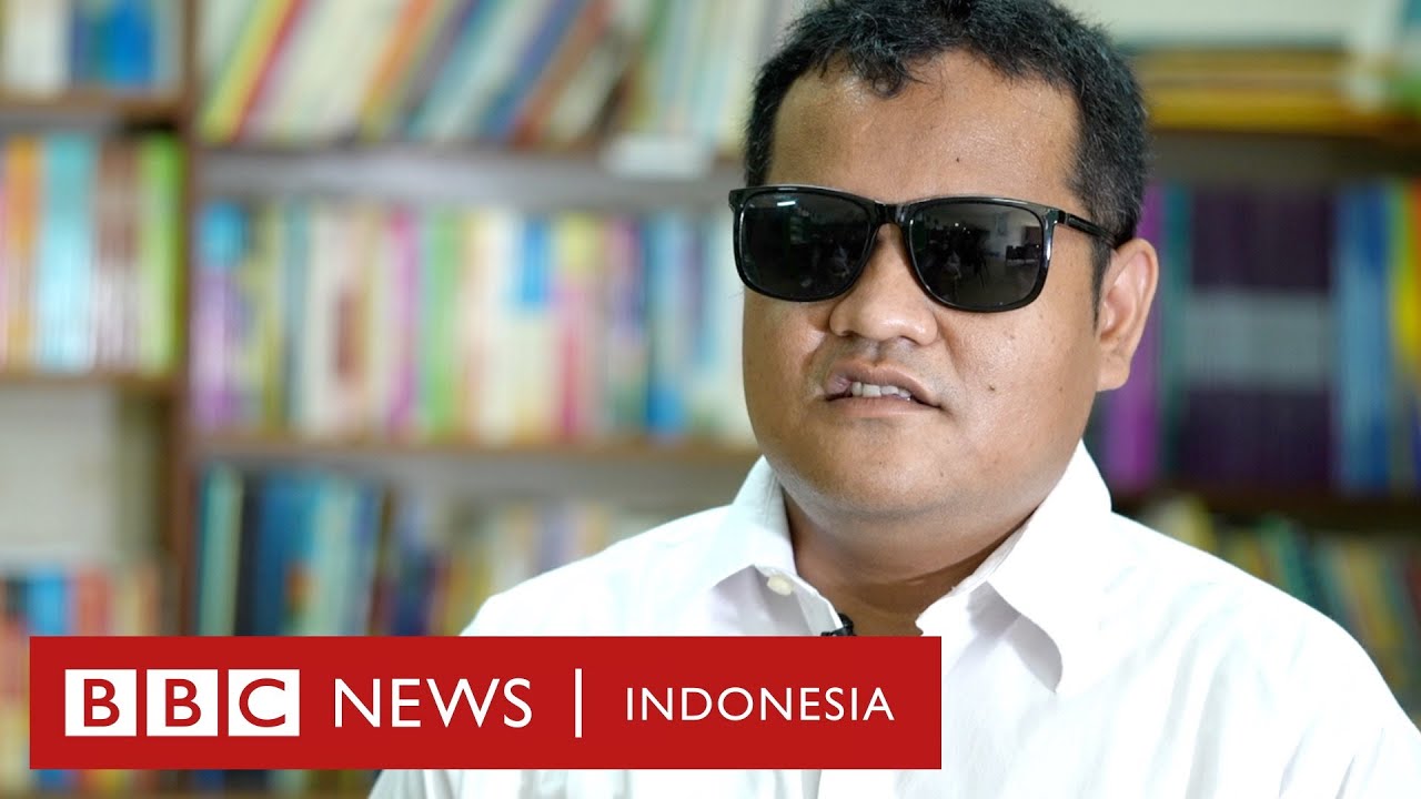 Programmer bergelar sarjana yang tunanetra total, pertama di Indonesia - BBC News Indonesia