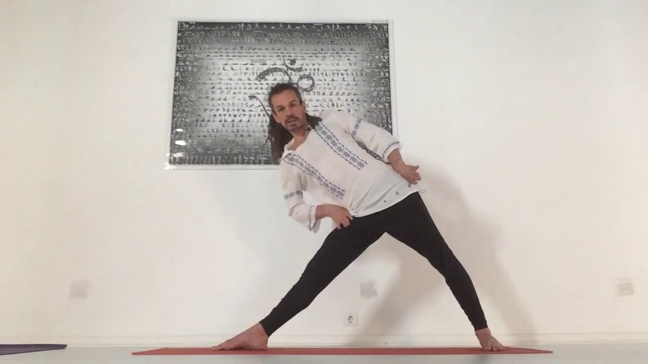 Sobre las Trikonasanas (y sus hermanas Parsvakonasanas)