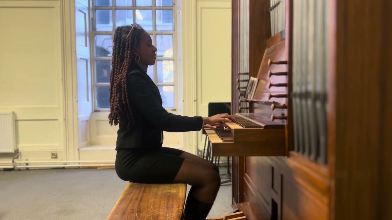 I played Orochimaru's Theme on an organ...