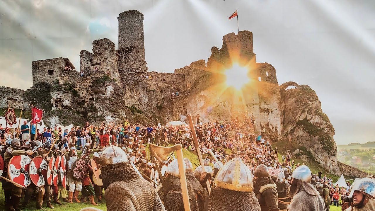 Zamek Ogrodzieniec - zamek w ogrodzieńcu - Poland Travel - Châu âu có gì hay ?