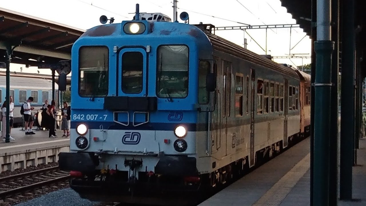 Kvatro 842 