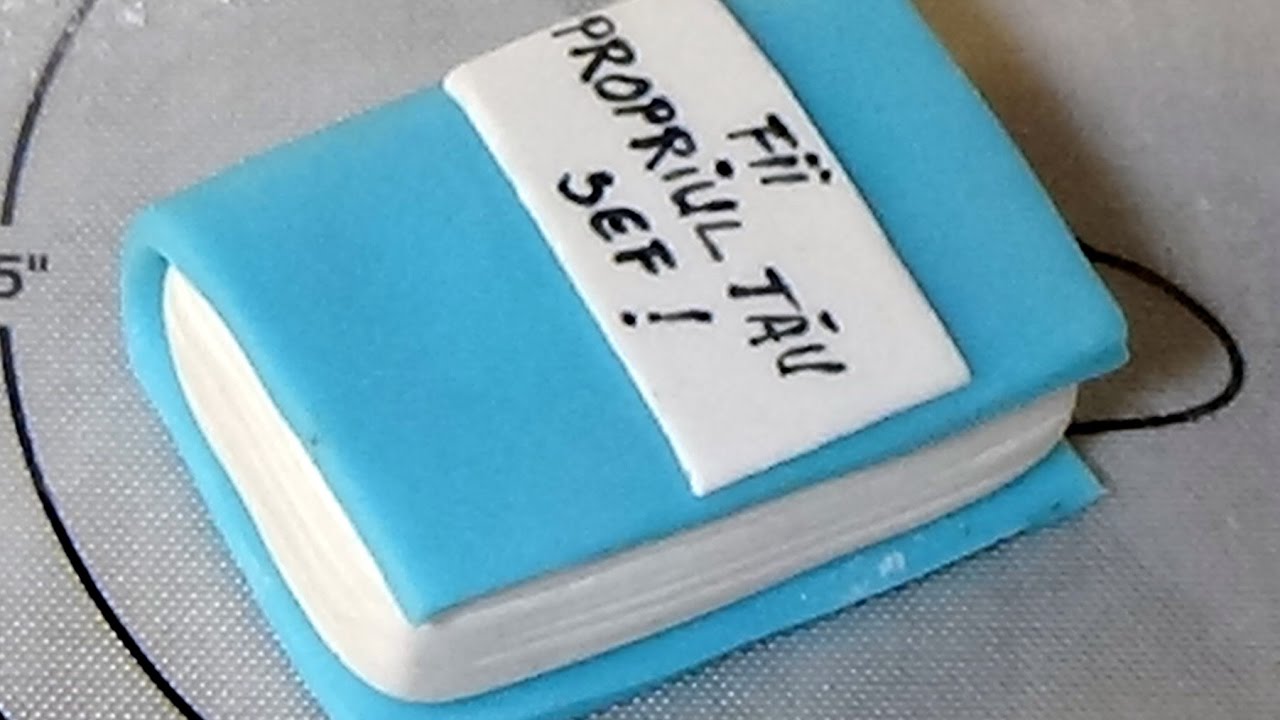 Fondant/martipan/sugarpaste book very easy to make