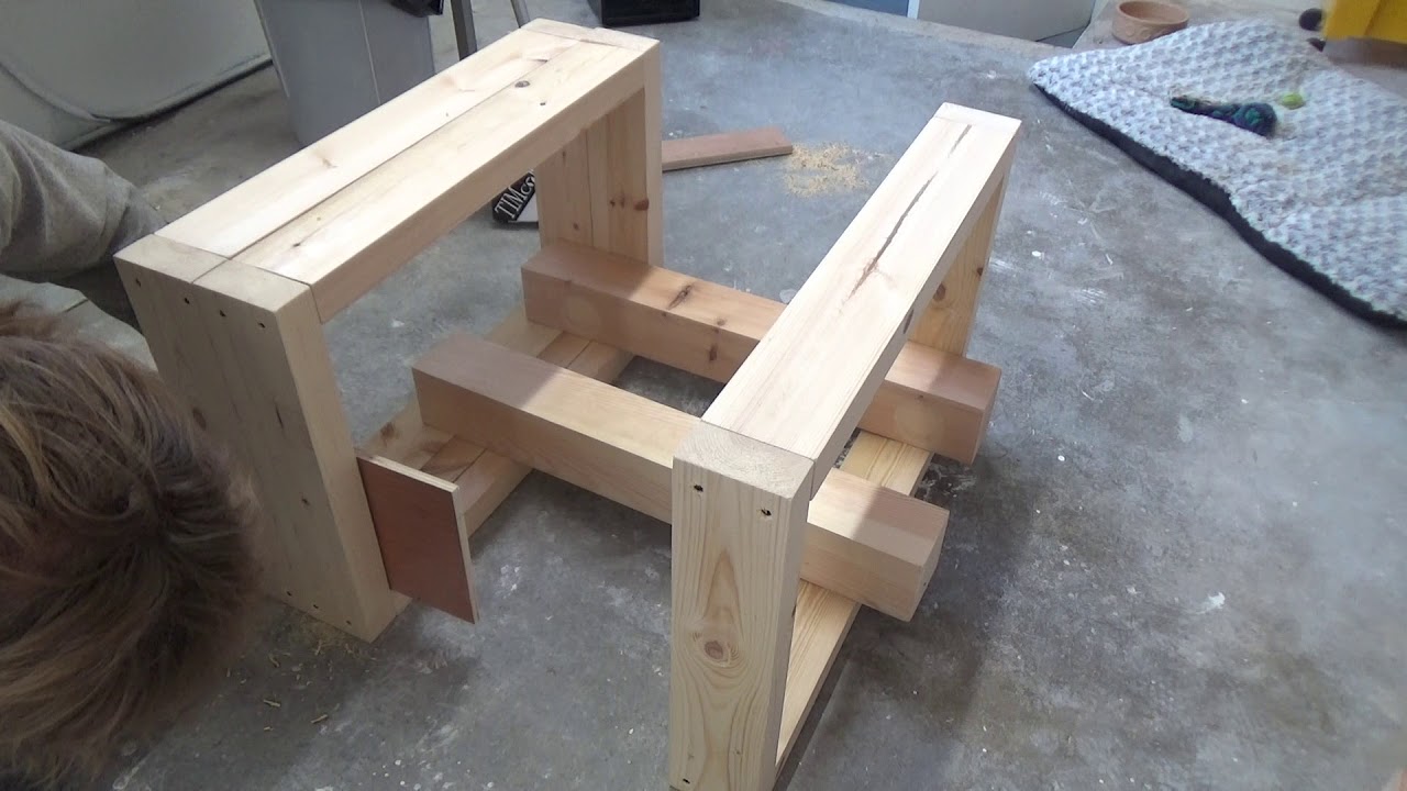 Wedging table part 3 - putting on the legs
