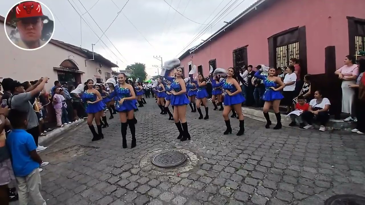 Cachiporristas De La Banda Municipal Sonsonate Centro Y Sus Bellas Señoritas Cachiporristas 