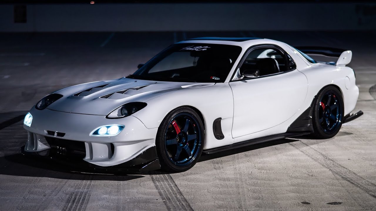 Building a Mazda Rx-7 in 10 Minutes!