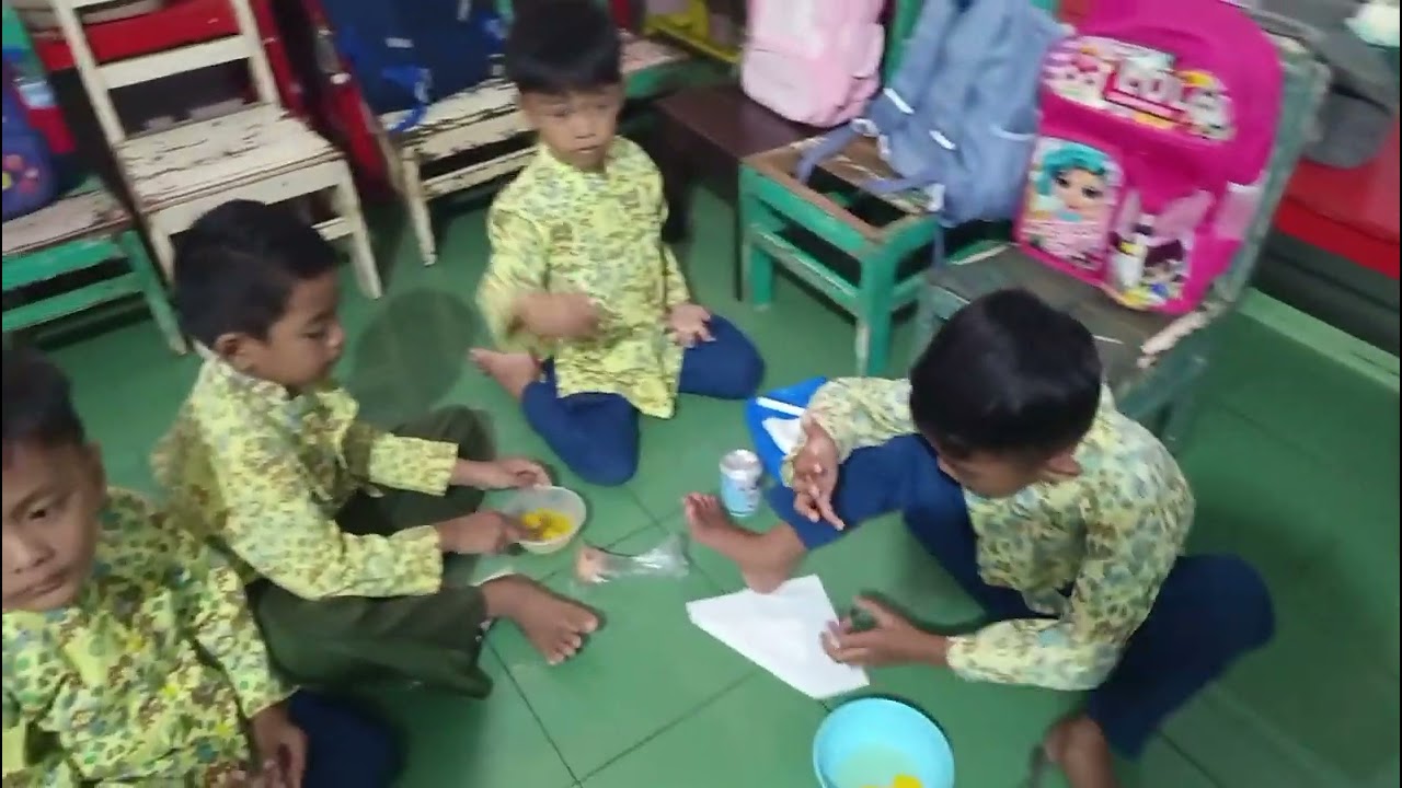 Sentra Bermain Peran dan Sains Subtema : Alat² Profesi, TK ABA 1 Asembagus - Situbondo 