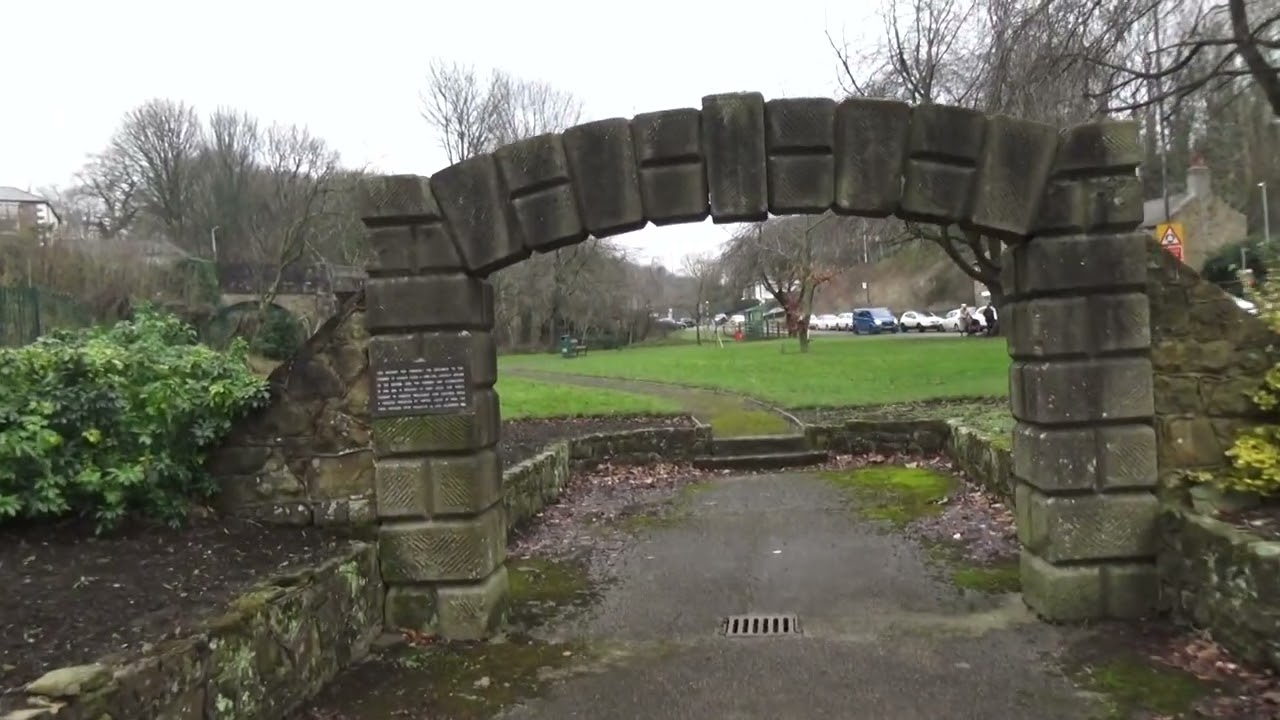Dronfield town centre between Sheffield and Chesterfield tour so so much potential old world Part 1.