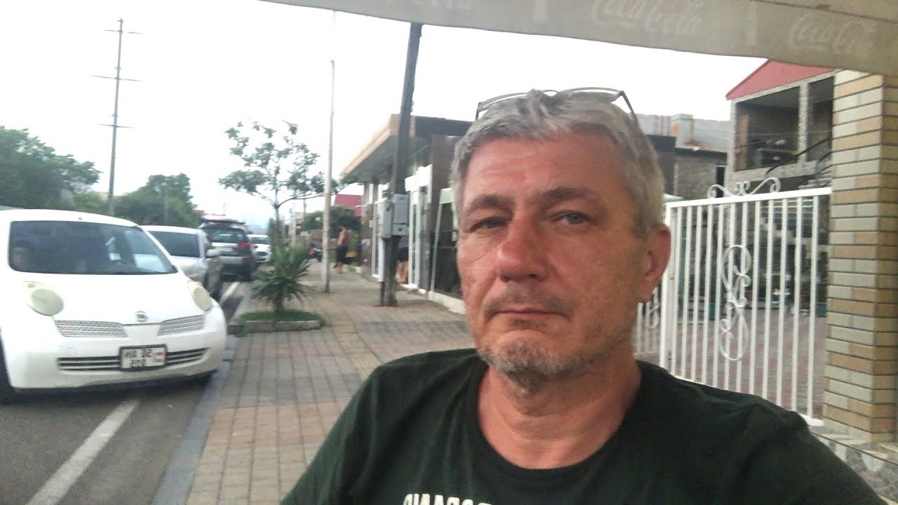Кобулети в конце августа, вечер. Руставели, Агмашенебели и набережная. Про цены на сентябрь