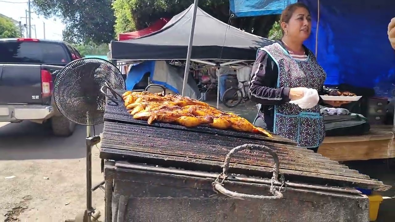Zapotitan de Hidalgo saliendo de misa 