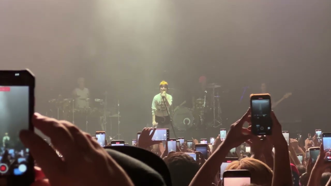 Paramore - Last Hope Acapella - 4K - Santiago de Chile - Movistar Arena - 05/03/2023