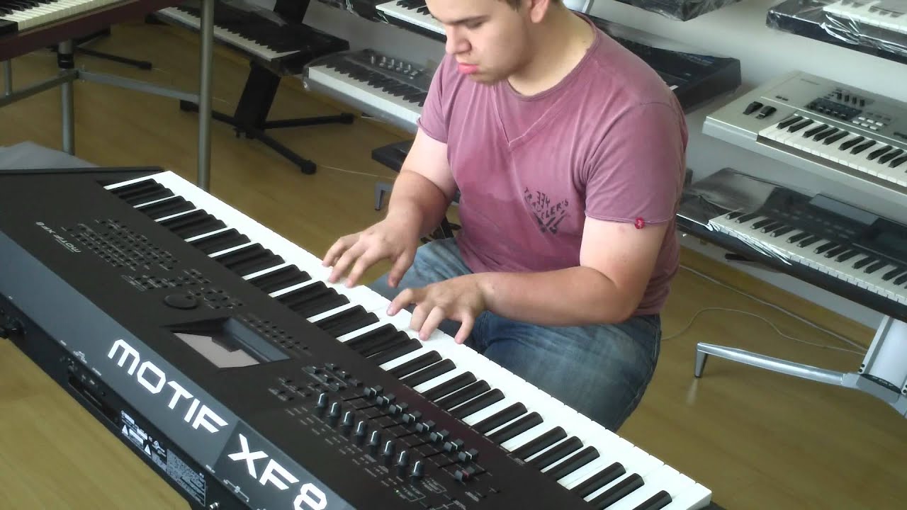 YAMAHA MOTIF XF8 , NATURAL GRAND S6 PIANO . COM ERIC NYCOLAS