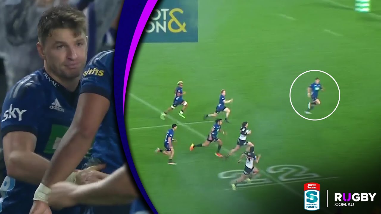 Three INCREDIBLE try saving tackles in ONE game 😲
